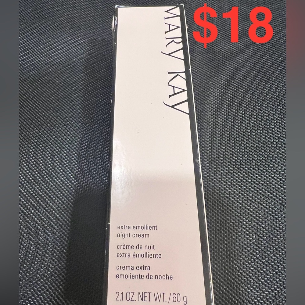 Extra emollient night cream